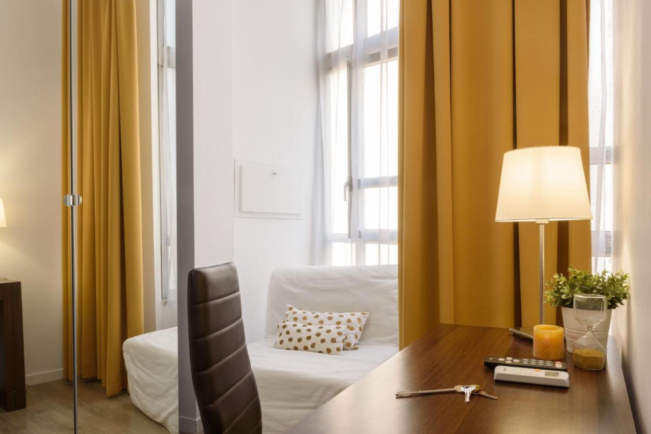 Domus Angioina Bed & Breakfast Naples