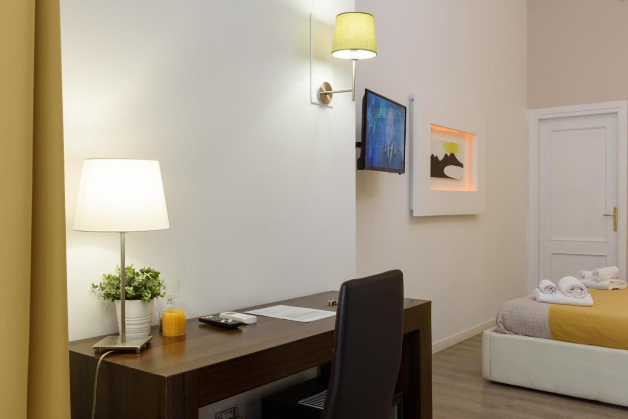 Bed & Breakfast Domus Angioina Napoli